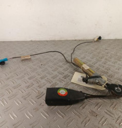 Attache ceinture avant gauche RENAULT CLIO 2