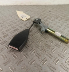 Attache ceinture avant droit RENAULT CLIO 2 Photo n°3