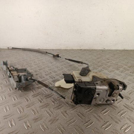 Serrure avant droit PEUGEOT 208 1