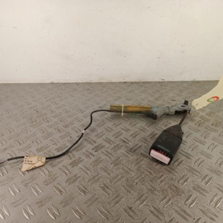 Attache ceinture avant droit RENAULT CLIO 2