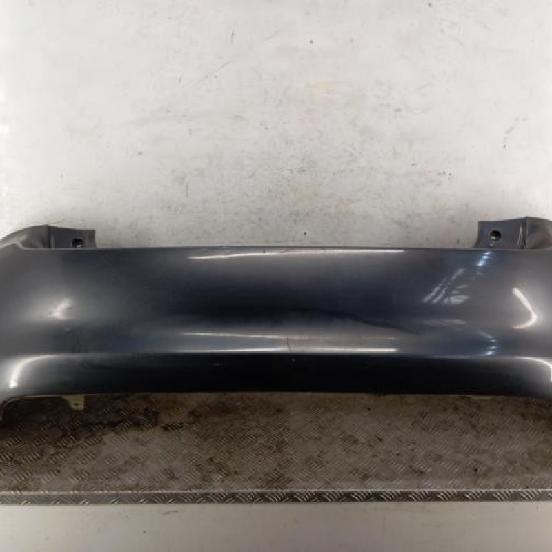 Pare choc arriere TOYOTA AURIS 1