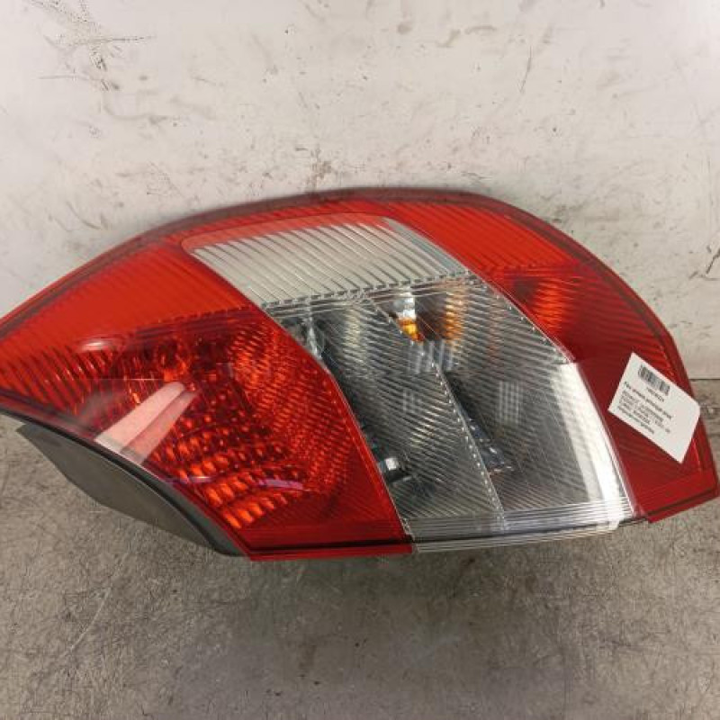 Feu arriere principal droit (feux) RENAULT SCENIC 2 Feu arriere principal droit (feux) RENAULT SCENIC 2
