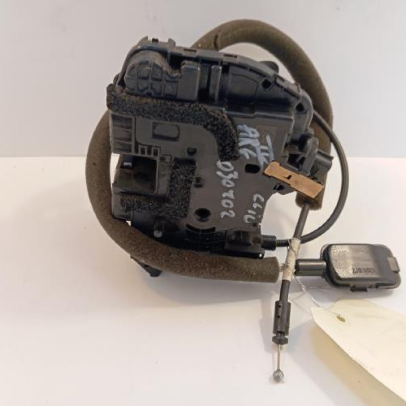 Serrure arriere gauche RENAULT CLIO 4 Serrure arriere gauche RENAULT CLIO 4