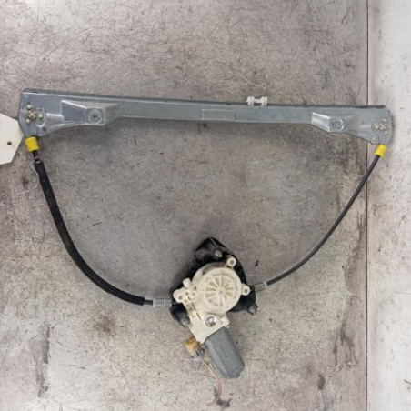 Leve vitre electrique avant gauche RENAULT CLIO 2 Photo n°1