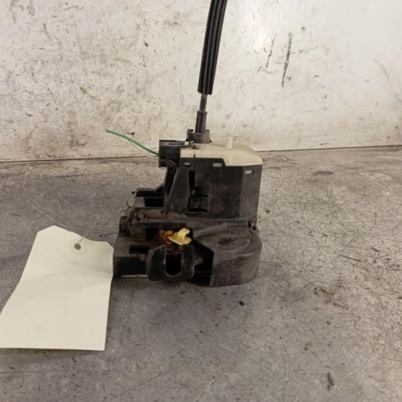 Serrure avant gauche RENAULT CLIO 2
