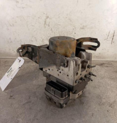 Bloc ABS (freins anti-blocage) TOYOTA RAV4 2 Photo n°1