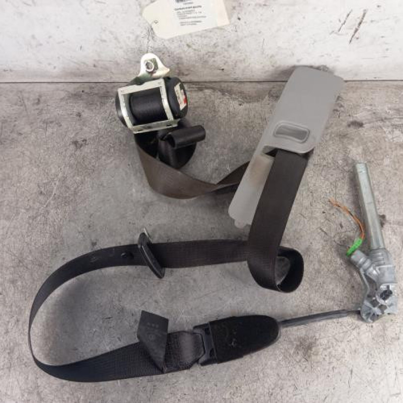 Ceinture avant gauche OPEL CORSA D Ceinture avant gauche OPEL CORSA D