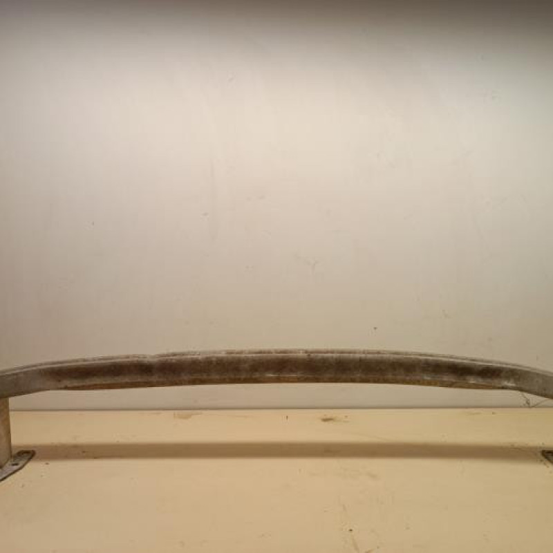 Renfort pare choc arriere (traverse) RENAULT SCENIC 3