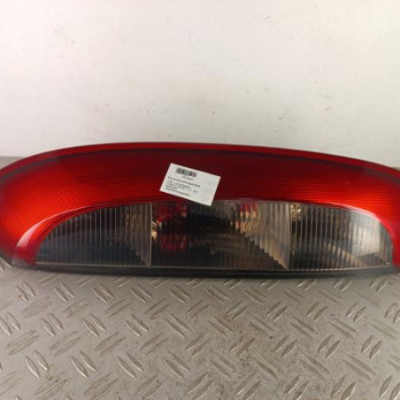 Feu arriere principal droit (feux) OPEL CORSA C Photo n°1