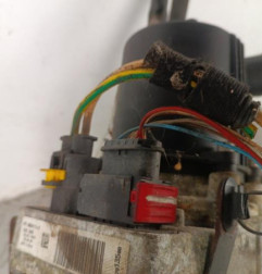 Pompe de direction CITROEN C4 1 Photo n°3