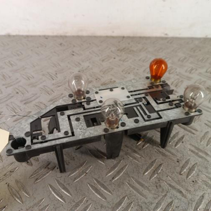 Platine feu arriere droit PEUGEOT 406 Platine feu arriere droit PEUGEOT 406