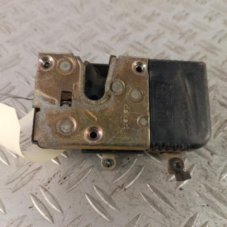 Serrure avant droit PEUGEOT 406