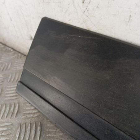 Baguette de porte avant droite RENAULT CLIO 4