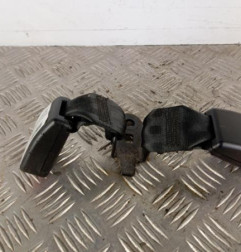 Attache ceinture arriere droit PEUGEOT 208 1