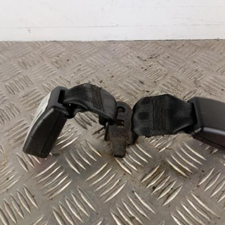 Attache ceinture arriere droit PEUGEOT 208 1