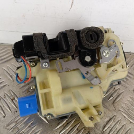 Serrure arriere gauche VOLKSWAGEN POLO 4