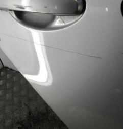 Porte arriere droit TOYOTA AVENSIS 2 Photo n°6
