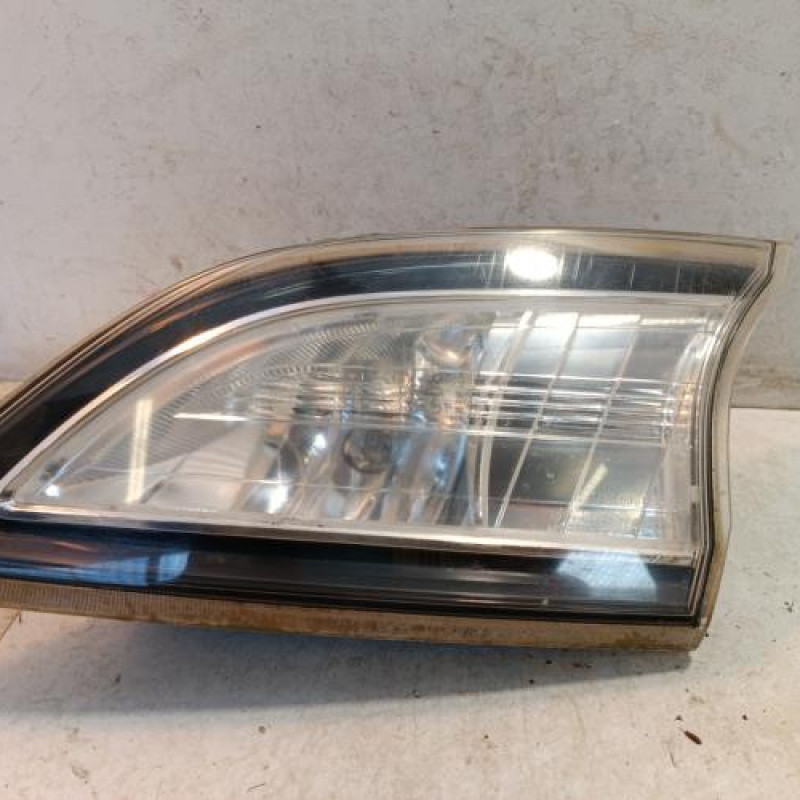 Feu arriere secondaire droit (feux) MAZDA 3 2 Feu arriere secondaire droit (feux) MAZDA 3 2
