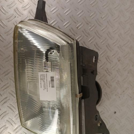 Optique avant principal gauche (feux)(phare) CITROEN SAXO