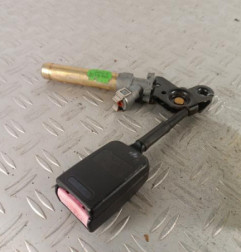 Attache ceinture avant droit CITROEN SAXO