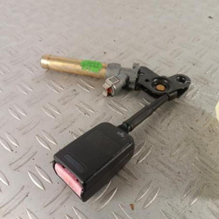 Attache ceinture avant droit CITROEN SAXO