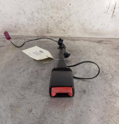 Attache ceinture avant droit FORD B-MAX