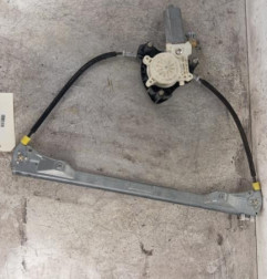 Leve vitre electrique avant gauche RENAULT CLIO 2 Photo n°1
