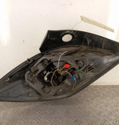 Feu arriere principal droit (feux) OPEL ASTRA H Photo n°3