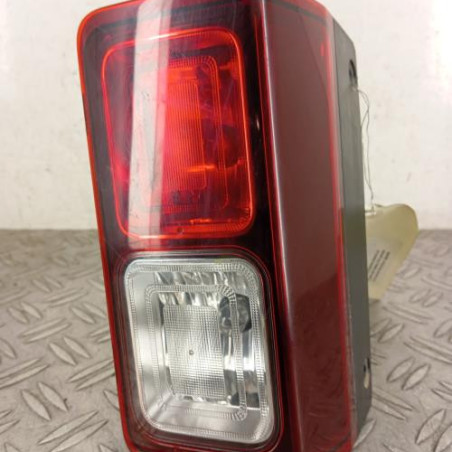 Feu de pare choc arriere gauche RENAULT TRAFIC 3 COURT Photo n°1