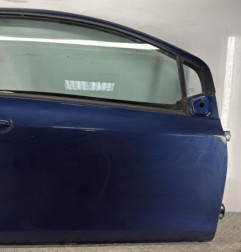 Porte avant droit TOYOTA YARIS 2 Photo n°1