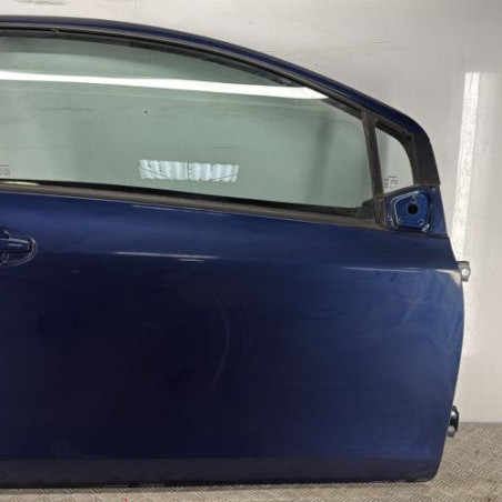 Porte avant droit TOYOTA YARIS 2 Photo n°1