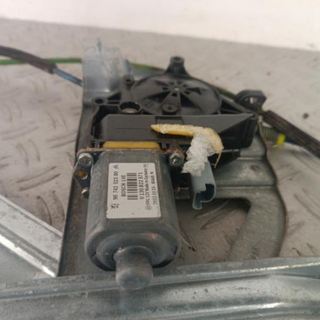 Leve vitre electrique avant droit PEUGEOT 208 1