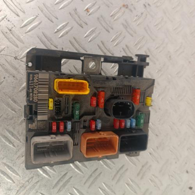 Boitier servitude moteur (BSM) PEUGEOT 307 Boitier servitude moteur (BSM) PEUGEOT 307