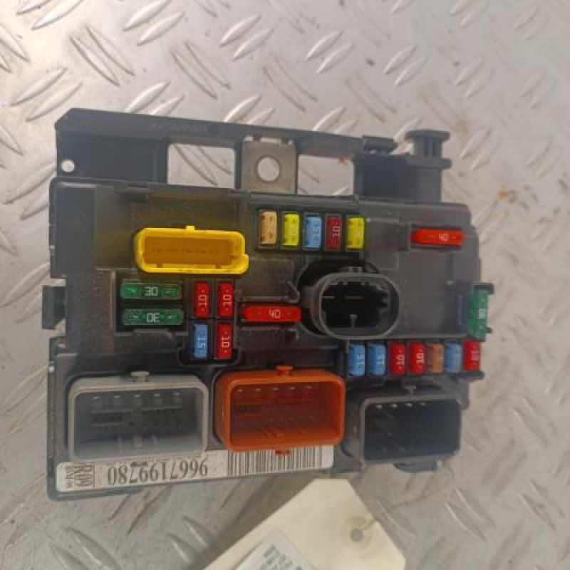 Boitier servitude moteur (BSM) PEUGEOT 207 Boitier servitude moteur (BSM) PEUGEOT 207