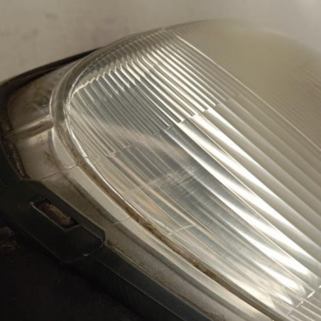 Optique avant principal droit (feux)(phare) PEUGEOT 106