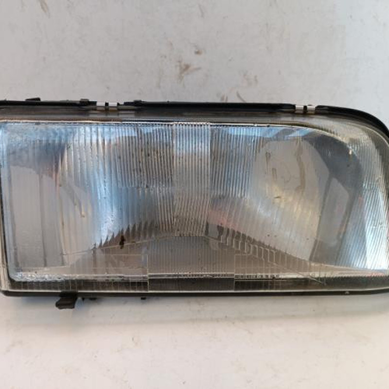 Optique avant principal droit (feux)(phare) VOLVO V 70 1