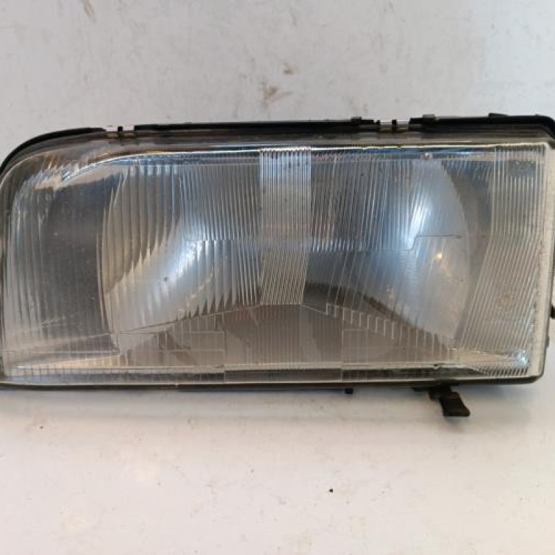 Optique avant principal gauche (feux)(phare) VOLVO V 70 1