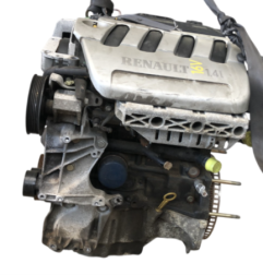Moteur RENAULT CLIO 2 Photo n°8