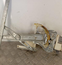 Leve vitre electrique avant droit TOYOTA AVENSIS 2