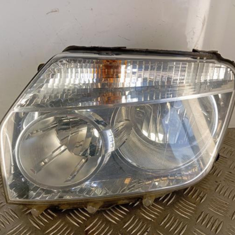 Optique avant principal gauche (feux)(phare) DACIA DUSTER 1