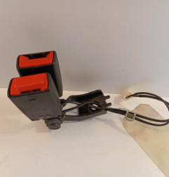 Attache ceinture arriere droit PEUGEOT 308 2 SW Photo n°1