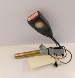 Attache ceinture avant gauche RENAULT CLIO 2