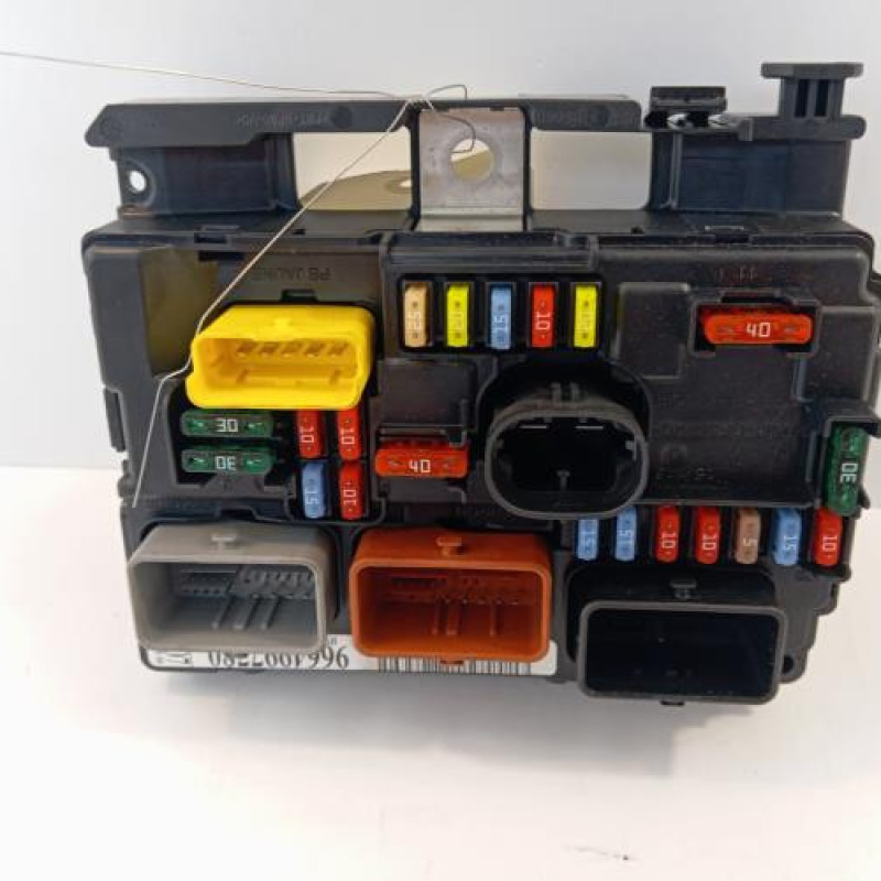 Boitier servitude moteur (BSM) PEUGEOT 207 Boitier servitude moteur (BSM) PEUGEOT 207