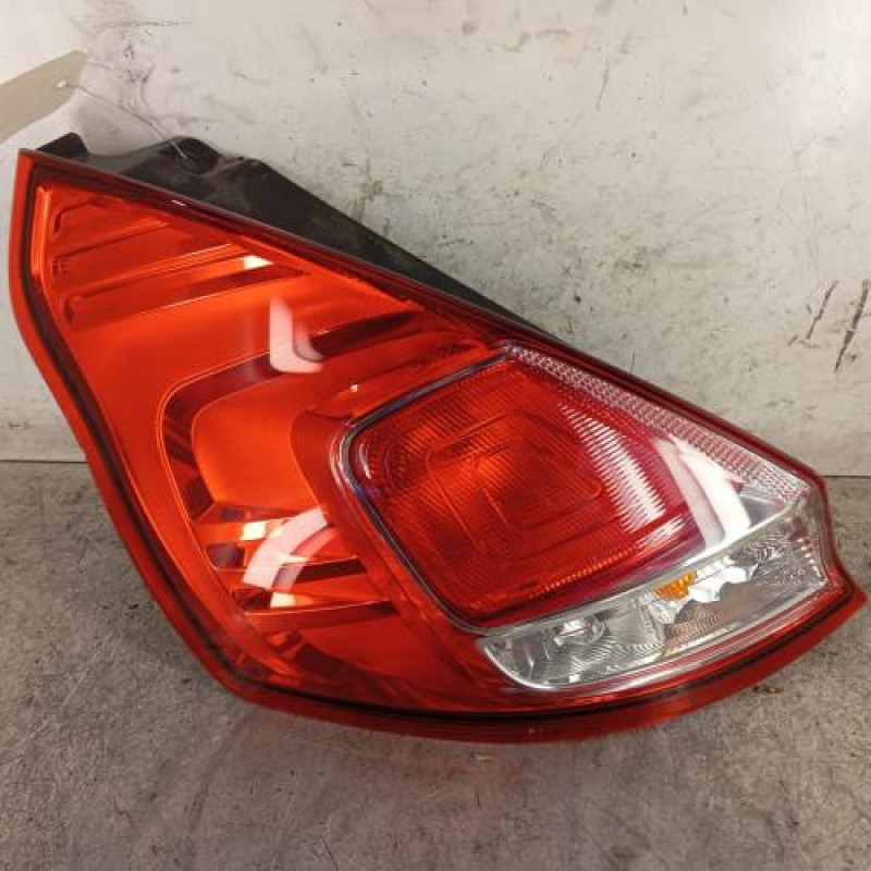Feu arriere principal gauche (feux) FORD FIESTA 6 Feu arriere principal gauche (feux) FORD FIESTA 6