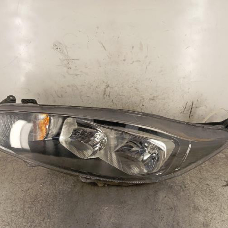 Optique avant principal gauche (feux)(phare) FORD FIESTA 6
