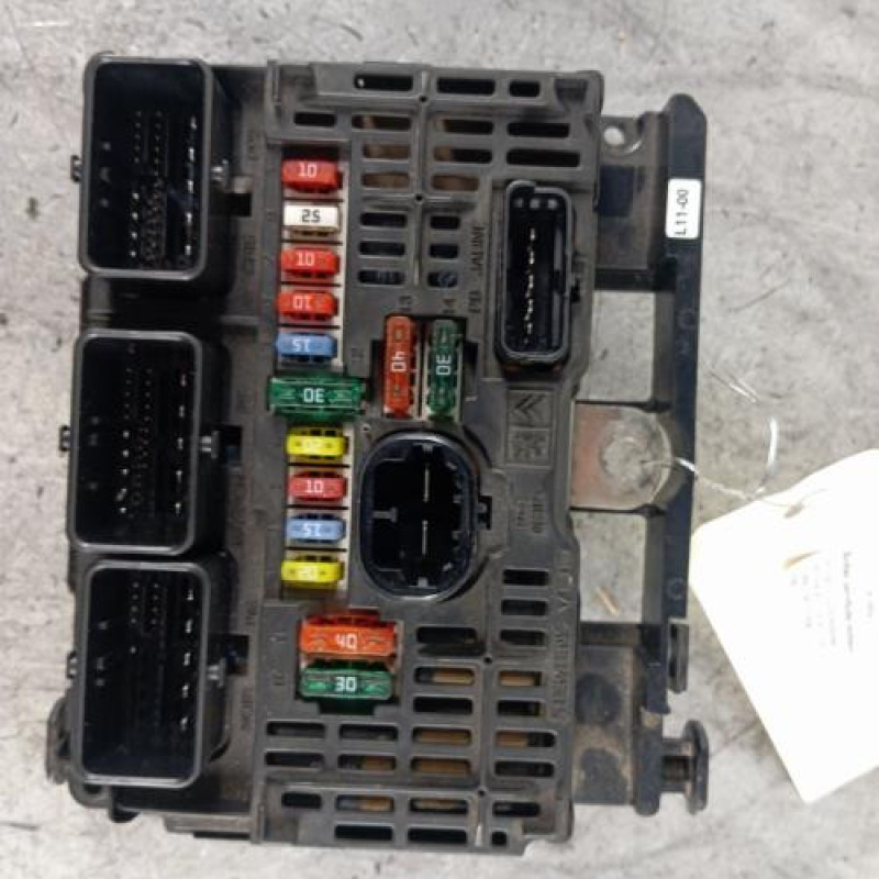 Boitier servitude moteur (BSM) PEUGEOT 307 Boitier servitude moteur (BSM) PEUGEOT 307