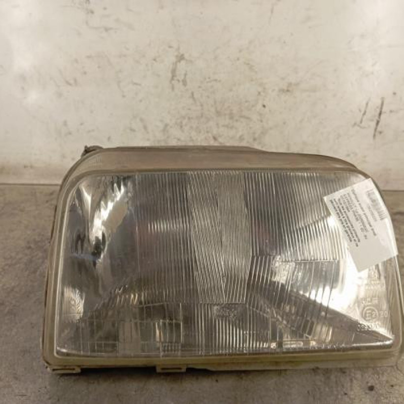 Optique avant principal droit (feux)(phare) RENAULT EXPRESS