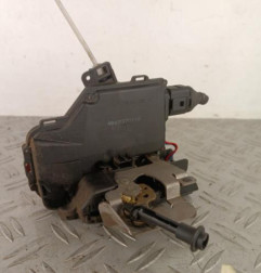 Serrure avant droit AUDI A4 2