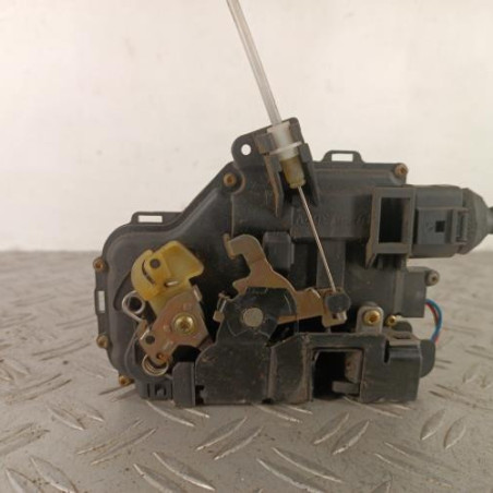 Serrure avant gauche AUDI A4 2