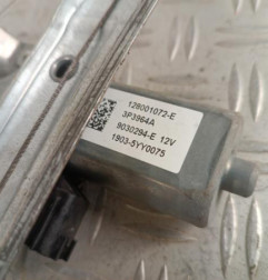 Leve vitre electrique avant gauche RENAULT CLIO 4 Photo n°3